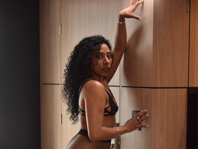 JanEvans - Live sex cam - 17214386