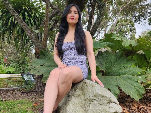 JainaRogers - Porno na żywo i seks kamera - 17217838