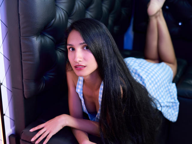 BrunetteLoveHott - Live sex cam - 17224422