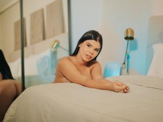 BiancaMoretti - Live porn & sex cam - 17225574