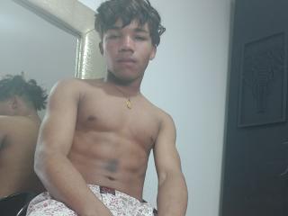 BadHotLover69 - Live sex cam - 17226182