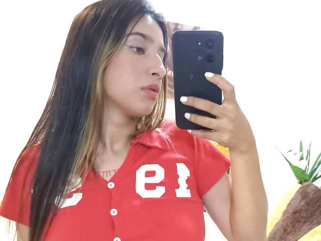 ErikaSweetX - Porno na żywo i seks kamera - 17234814