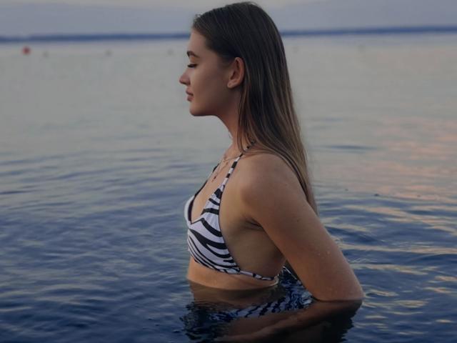 DyrubMell - Live sex cam - 17242586