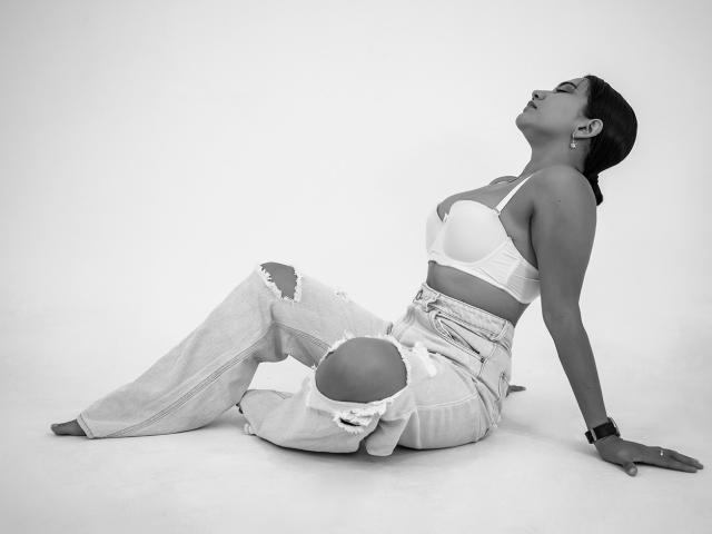 IrinaShery - Live sex cam - 17256770