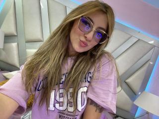 SabrinaMontana - Live porn &amp; sex cam - 17257082