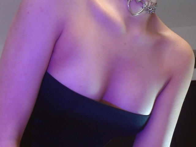 ValerieHang - Sexe cam en vivo - 17258646