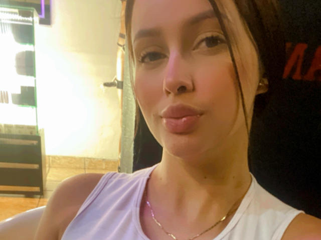 EmilyParkerr - Élő pornó és szexkamera - 17271162