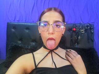 LillyKingsly - Live sex cam - 17284390
