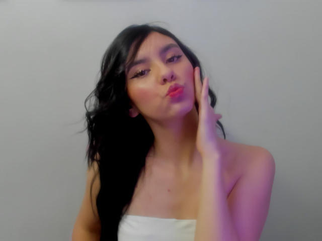 MollyZu - Live sex cam - 17302950