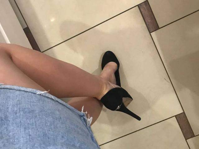 Fellinia - Live porn &amp; sex cam - 17312938