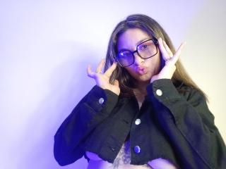 AtheneaRossi - Sexe cam en vivo - 17338106