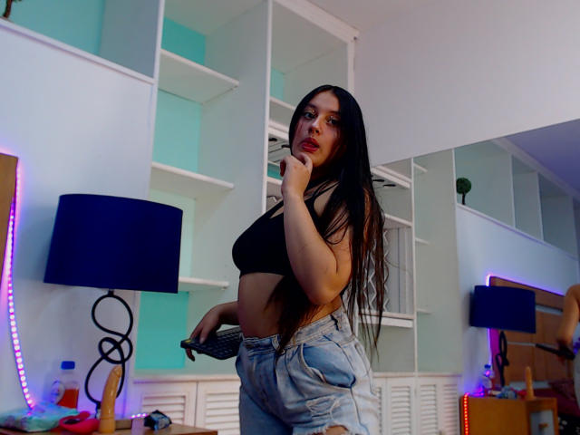 SophiaKane - Live sexe cam - 17340958
