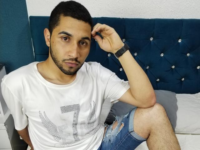 EmirVarhg - Live porn &amp; sex cam - 17351906