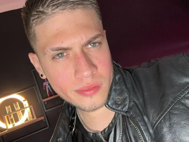 SebastiianMaxime - Live porn &amp; sex cam - 17363546