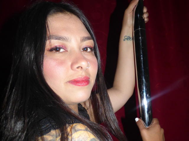 PaulaSalas - Live Sex Cam - 17366354