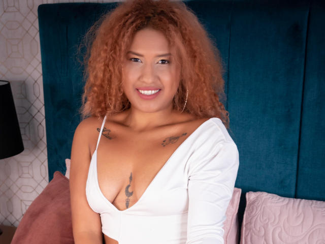 RoxyJackson - Live Sex Cam - 17375882