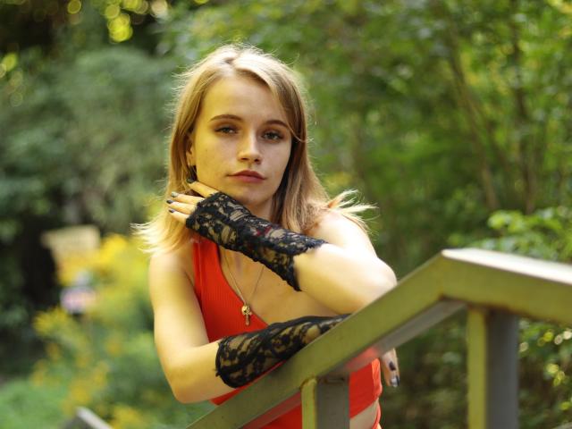 MargaritaKis - Sexe cam en vivo - 17378322