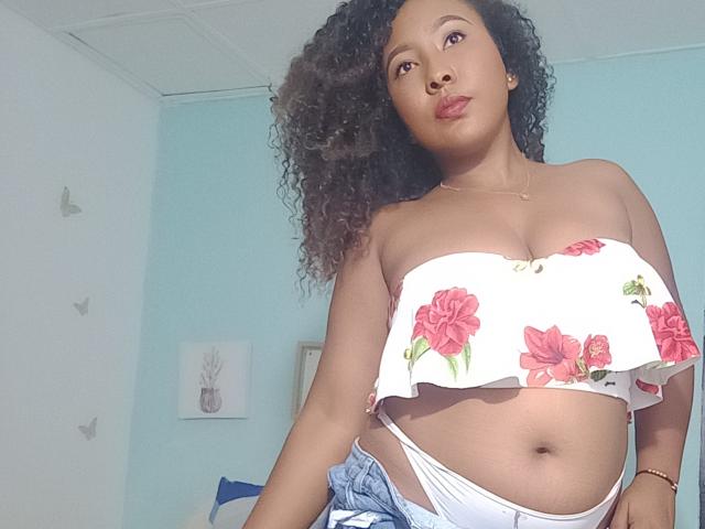 CaroldelaTorre - Camera khiêu dâm &amp; quyến rũ trực tiếp - 17378562