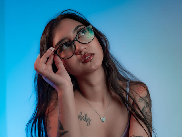 LuciaCalixto - Live sex cam - 17381962