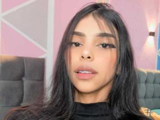 ZafiiroBluee - Sexe cam en vivo - 17384250