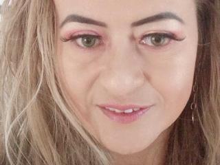 Maghenta - Live sex cam - 17384534