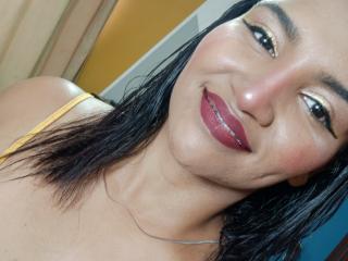 SalomeSexxy - Live sexe cam - 17388166