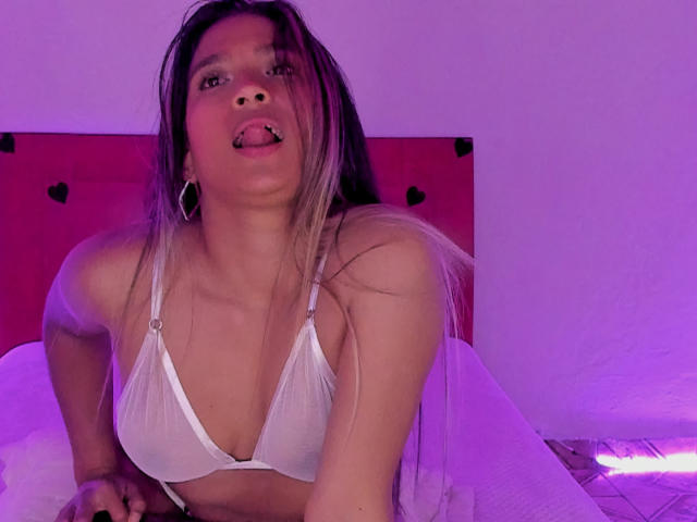 PerlaFortuna - Live sex cam - 17393798