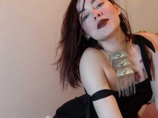 Nikolle69x - Live sex cam - 17394414