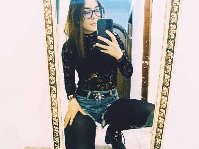 Nikolle69x - Sexe cam en vivo - 17394426