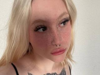 Vergillhell - Live porn & sex cam - 17395438