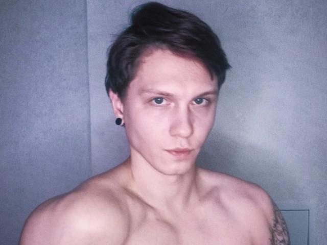 AlexWandHot - Live Sex Cam - 17412390