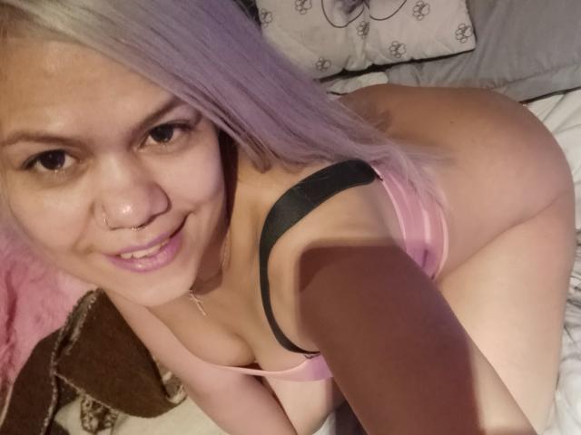TarahDustin - Sexe cam en vivo - 17412766