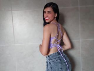 CoralRichards - Live sexe cam - 17416410