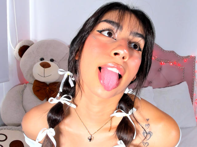 JessicaSoler - Live sexe cam - 17417862