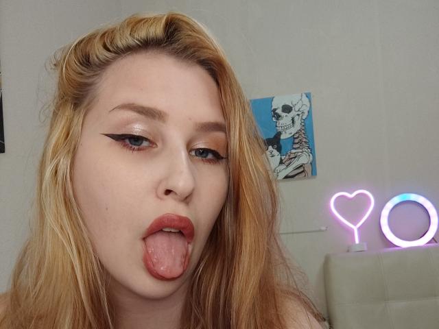 AliceAndDanny - Live porn &amp; sex cam - 17430130