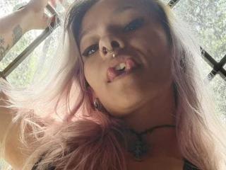 AmelieBlake - Live sex cam - 17435890