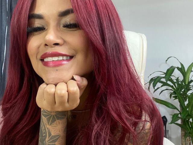MajoJones - Live sex cam - 17438178