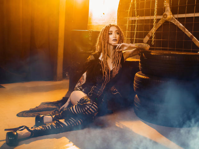 RoxySilver - Live sex cam - 17449666