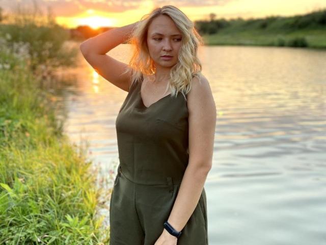 SallyVerda - Live sexe cam - 17450882