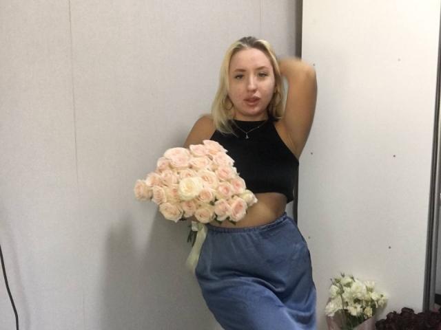 MignonneLina - Live sexe cam - 17451142