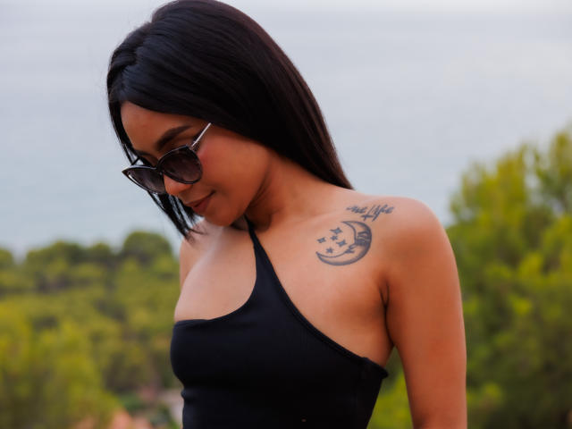 MicheleHottyX - Live sex cam - 17453858