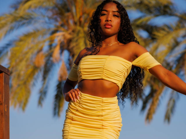 CrystalMartinez - Sexe cam en vivo - 17454778