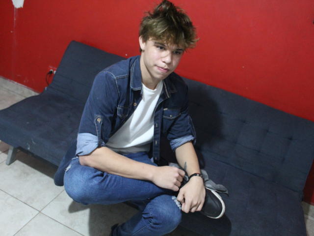 LeoDavis - Sexe cam en vivo - 17456710