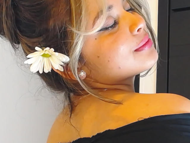 KateZoe - Live porn &amp; sex cam - 17463122