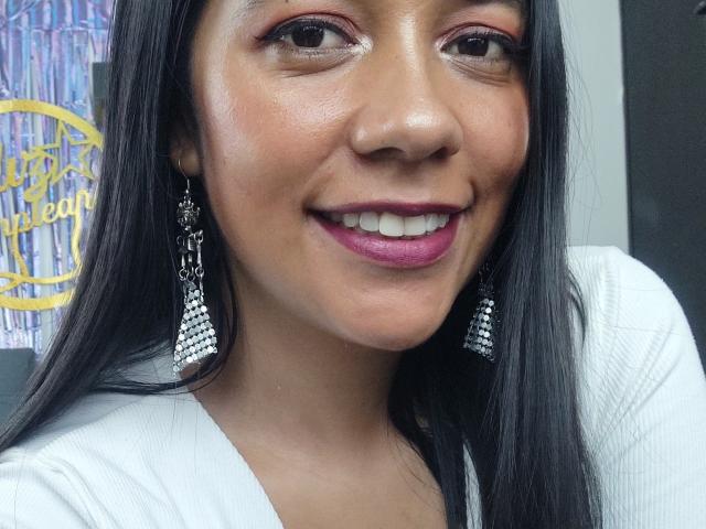 PauletteLove - Live Sex Cam - 17476162