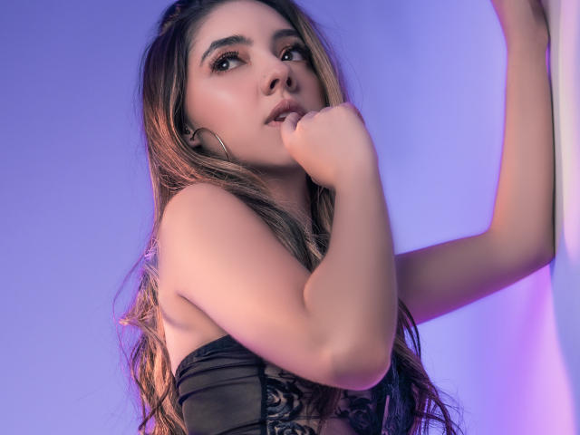 AliceGrayss - Live sex cam - 17477618