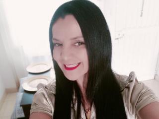 LuxuryMilf69 - Live sex cam - 17494410