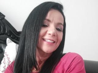 LuxuryMilf69 - Live sex cam - 17494582