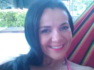 LuxuryMilf69 - Live sex cam - 17494630