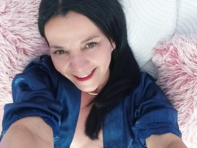 LuxuryMilf69 - Live sexe cam - 17494894